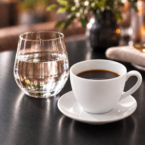 Americano 150 ml servit în ceașcă albă – Vive! Pipera
